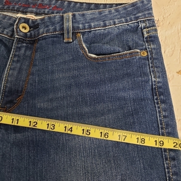 LEVI'S 534 Low Flare 9" Rise 12L 31x32 EUC - Picture 7 of 13